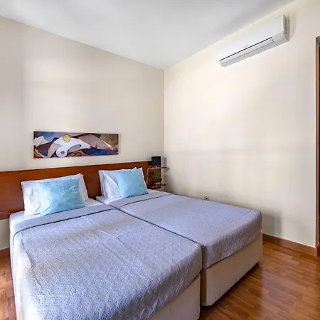 Da02, Two Bedroom Next To Large Shared Pool *