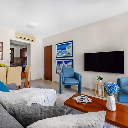 Da02, Two Bedroom Next To Large Shared Pool * Kouklia