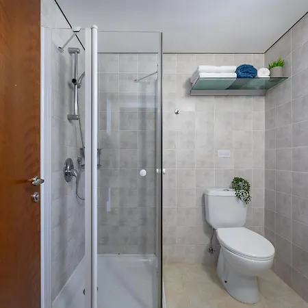 Apartment Da02, Two Bedroom Next To Large Shared Pool