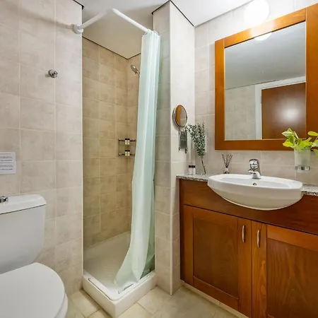 Da02, Two Bedroom Next To Large Shared Pool *