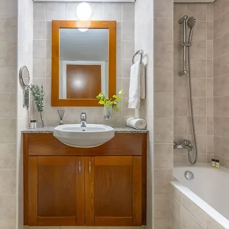 Da02, Two Bedroom Next To Large Shared Pool * Kouklia
