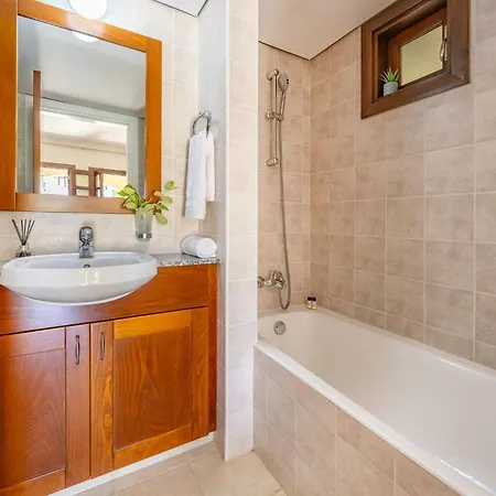 Da02, Two Bedroom Next To Large Shared Pool