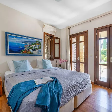 Apartment Da02, Two Bedroom Next To Large Shared Pool