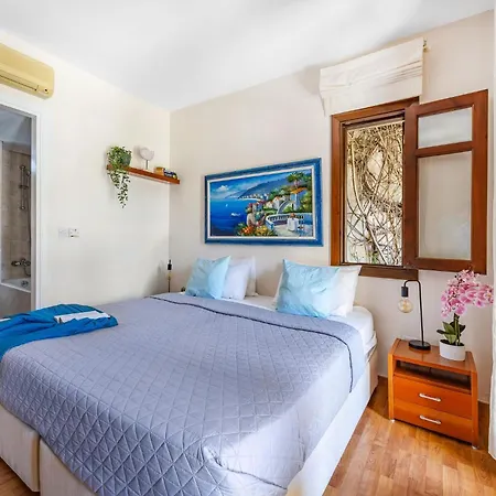 Da02 Adjacent To Aphrodite Hills Pool View Kouklia