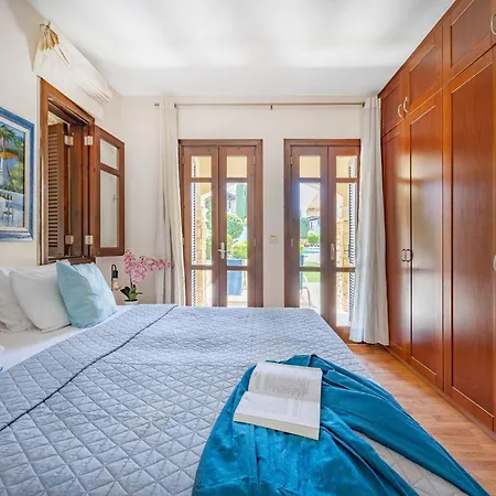 Da02, Two Bedroom Next To Large Shared Pool *