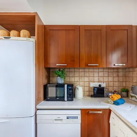 아파트 Da02 Adjacent To Aphrodite Hills Pool View 코우클리아